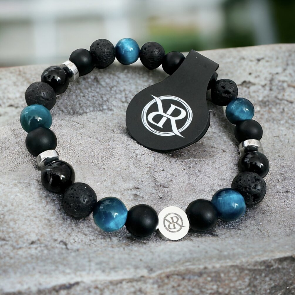 Bracelet made of natural stones