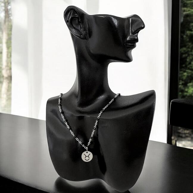 Minimalist necklace with zodiac sign