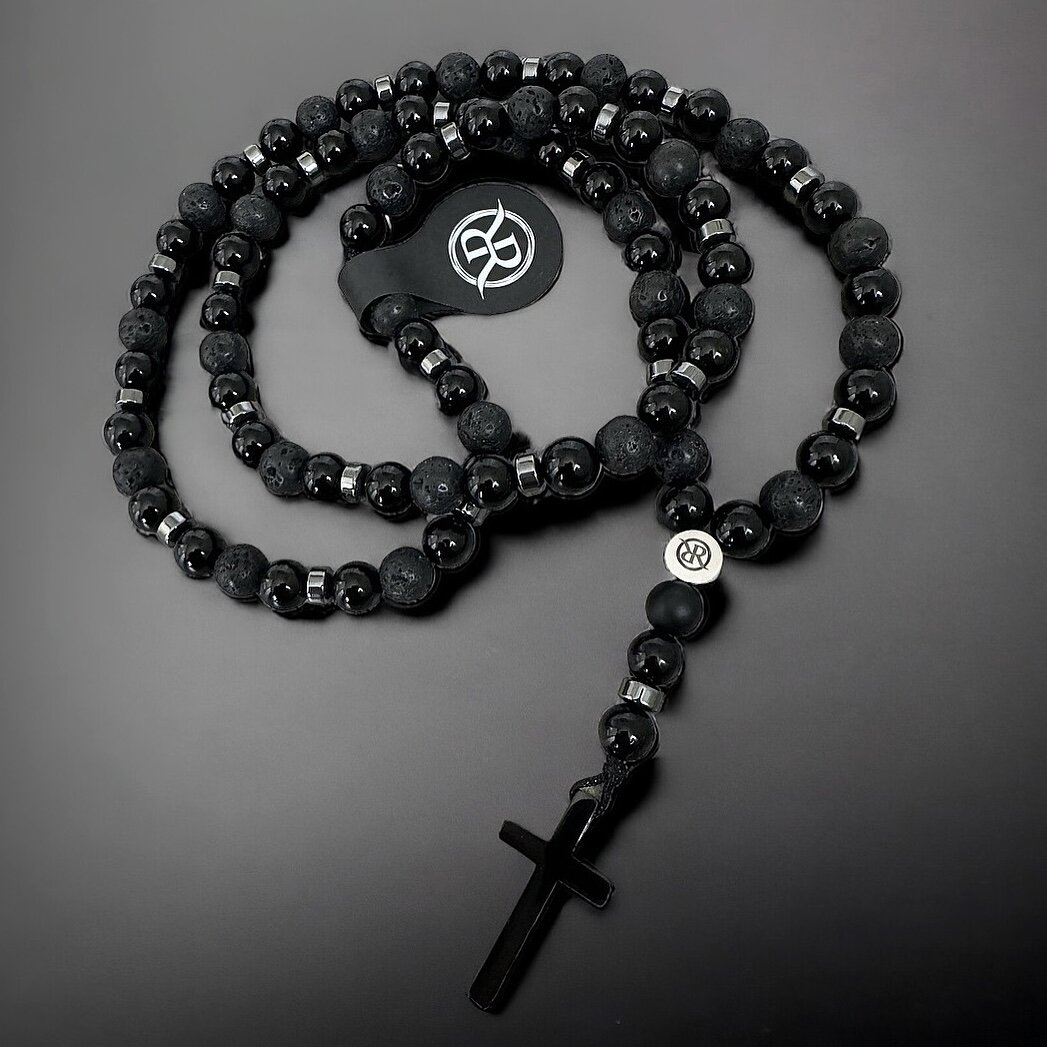 Necklace in the shape of a rosary made of natural stones