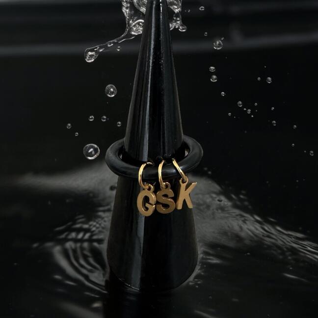 Ring with 3 initials in gold